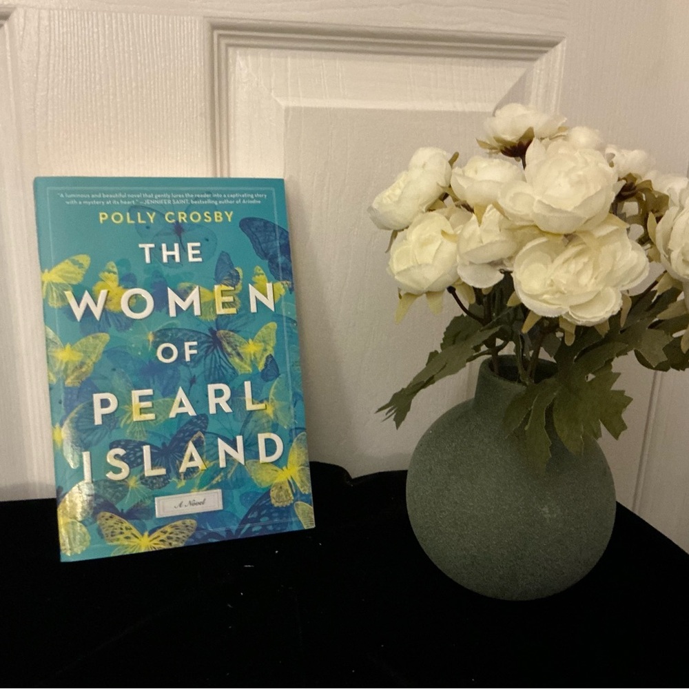 Softcover, The Women of Pearl Island, Author Polly Crosby, Published 2021